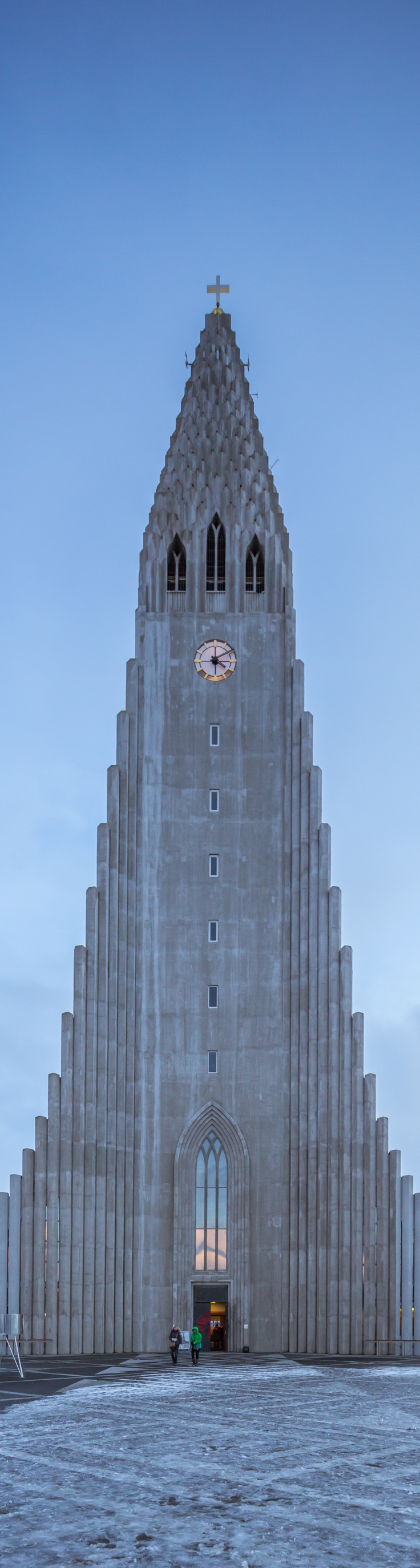 This post is likely to be useful for my magazine editorial friends as it arms them with a possibility of myriad stories I could share. 8 countries, many cities and countless tales. - Travelure Travels in 2017 - An 8-Country Photo Roundup #travel #travelure #bhutan #iceland #usa #finland #helsinki #Frankfurt #Germany #Czech #Prague #France #Paris #Israel