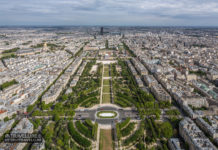 Eiffel Tower Paris France View of the gardens behind - Travelure ©