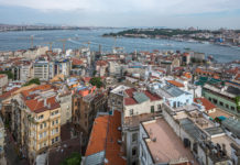 Historic Areas of Istanbul Turkey Across the Golden Horn, to the right, you can see the Historic Areas of Istanbul - Travelure ©