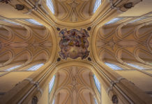 Shooting Grand Ceilings – Cathedrals, Tombs, and Palaces Shooting Grand Ceilings - Cathedrals, Tombs, and Palaces - Travelure ©