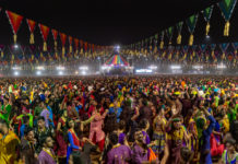 Cutting the Clutter for a Balanced Frame United Way Navratri Celebration Vadodara - Cutting the Clutter for a Balanced Frame - Travelure ©