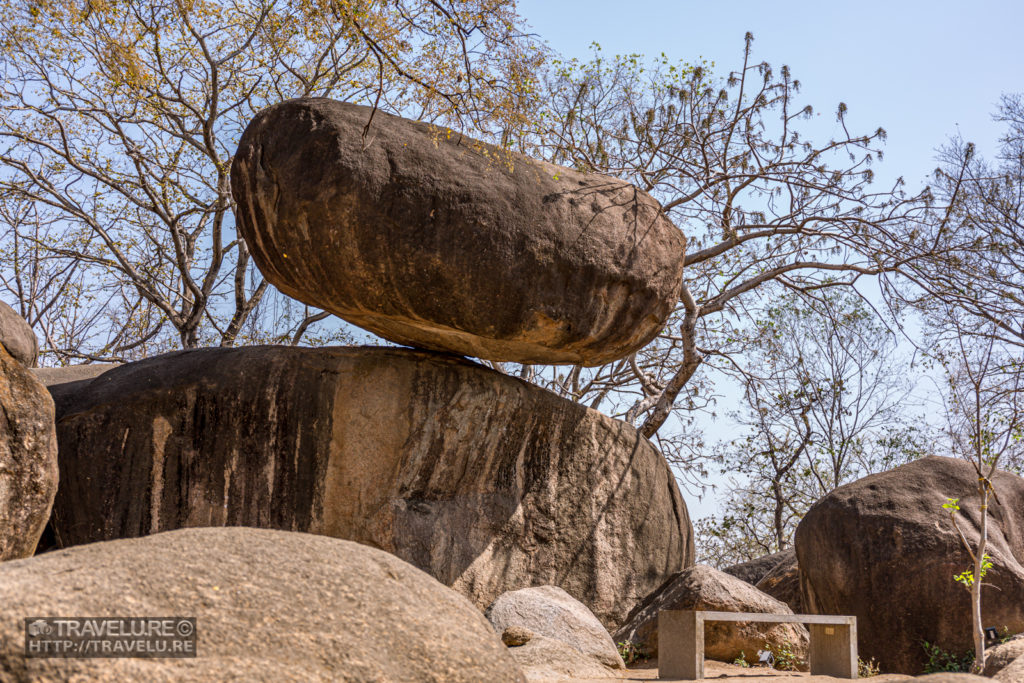 Balancing rock - a natural wonder - Travelure ©