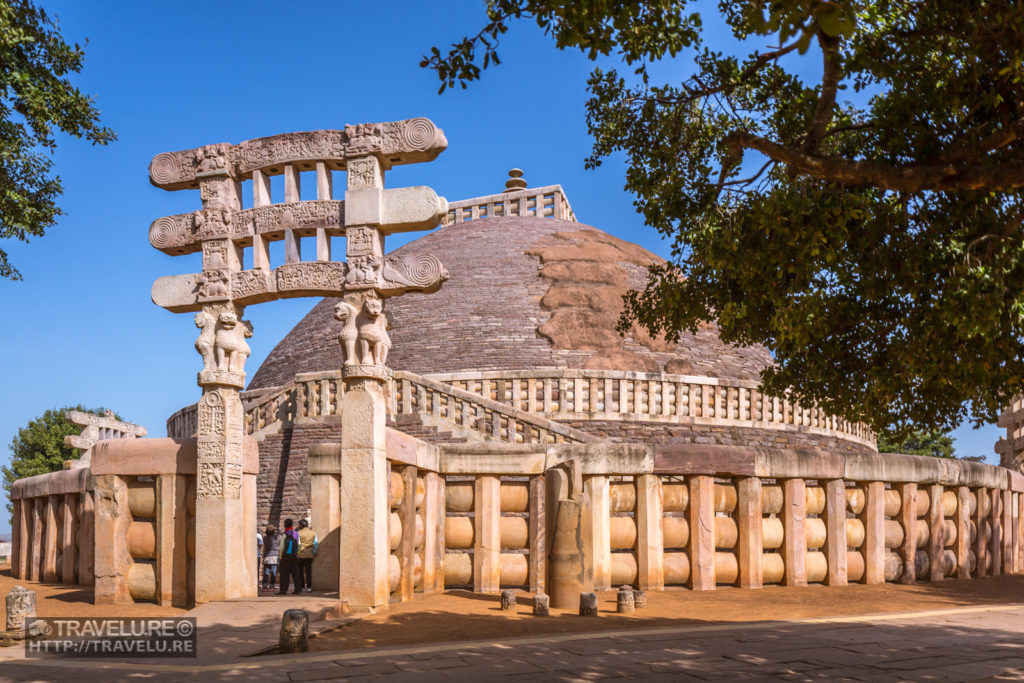 The Great Stupa at Sanchi - Travelure ©