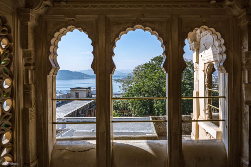 All balconies and cupolas accord a glorious view of Lake Pichola - Travelure ©