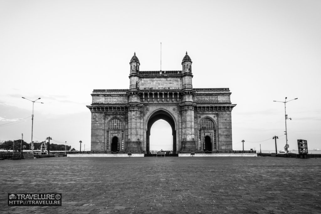 Built to commemorate the landing of King George V and Empress Mary, the Gateway of India was completed in 1924. Today, it has become the icon of Mumbai. Popular both amongst the locals and the visitors, it is usual to find it infested with hawkers, sightseers, and photographers. Seeing no one here during the lockdown, I almost felt the city had been abandoned!