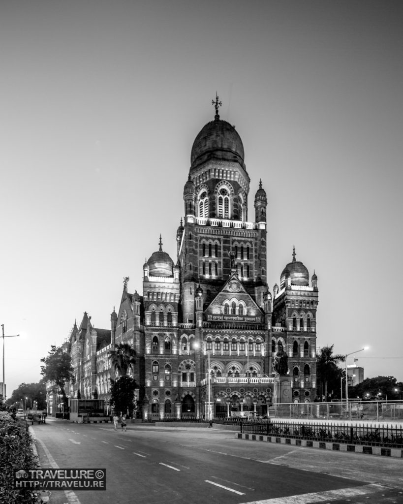 The Brihanmumbai Municipal Corporation (BMC) Building is across the road from CSMT. On normal days, focussed on the chaotic traffic, you fail to admire its grand façade.