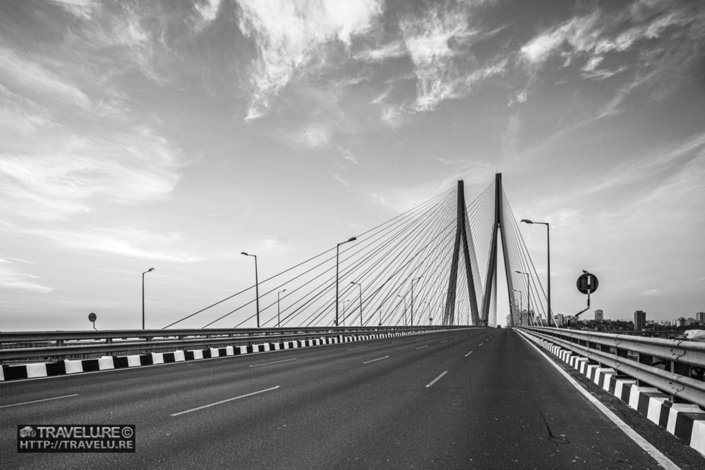 Bandra-Worli Sealink, completed in 2009-10, reduced the travel time between the western suburbs and Worli from 25-30 minutes to 10. Considering there is not a vehicle in sight, I am sure the time to travel would have been further reduced by half!