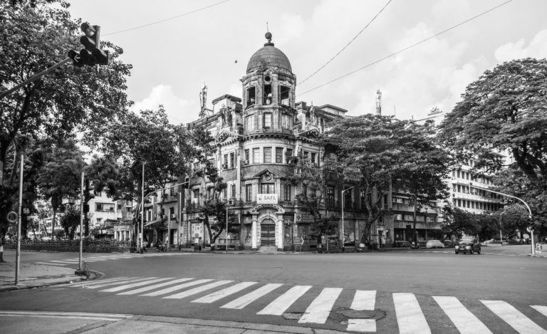 When I shared some of these images with Mumbaikars, their eyes glossed over with nostalgia as they remembered the Mumbai of earlier times - Mumbai During COVID-19 Lockdown - Fresh as a Flower! - Travelure ©