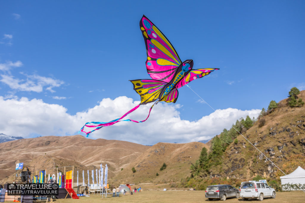 A splendid kite welcomes the visitors to Adventure @ Mechuka - Travelure ©