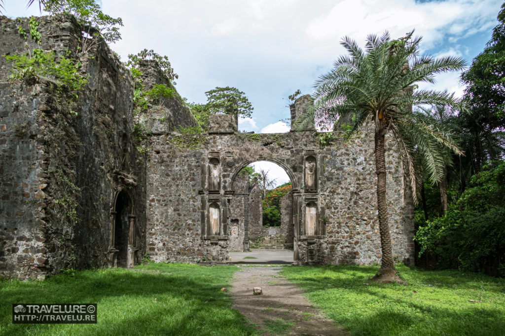 Ruins of Vasai Fort - The settlement that gave birth to Mumbai as we know today. - Travelure ©