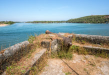 Hunt for Heritage in Goa – Part 2 In the Portuguese era, the residents here had to paint the houses every year after monsoons. This tradition continues giving the area a vivid Portuguese palette! - Hunt for Heritage in Goa - Part 2 - Travelure ©