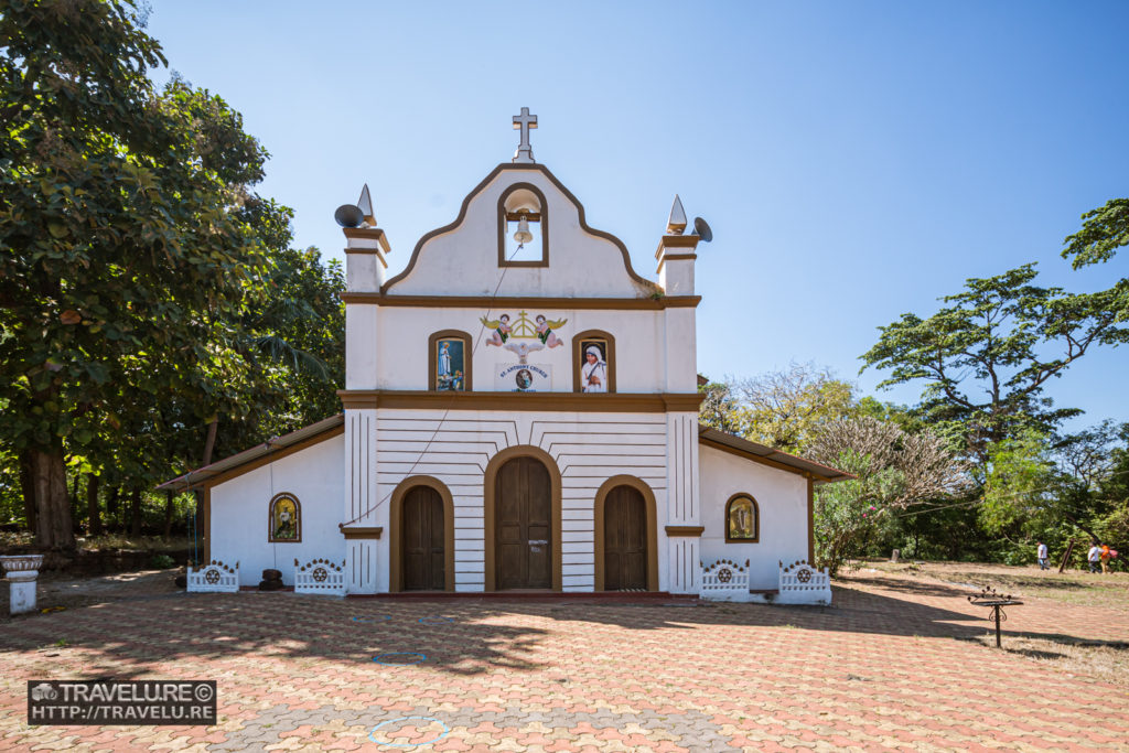 St Anthony Church in Cabo de Rama Fort, ensconced in serene surroundings - Travelure ©