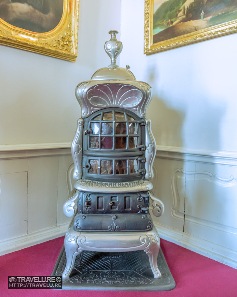 A vintage room heater - Travelure ©