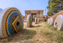 Bhoga Nandeeshwara Temple – A Shiva Shrine near Bengaluru Legend is this tank called Sringeri (Shringi) Teertha is the source of the Pinakini River. - Bhoga Nandeeshwara Temple - A Shiva Shrine near Bengaluru - Travelure ©