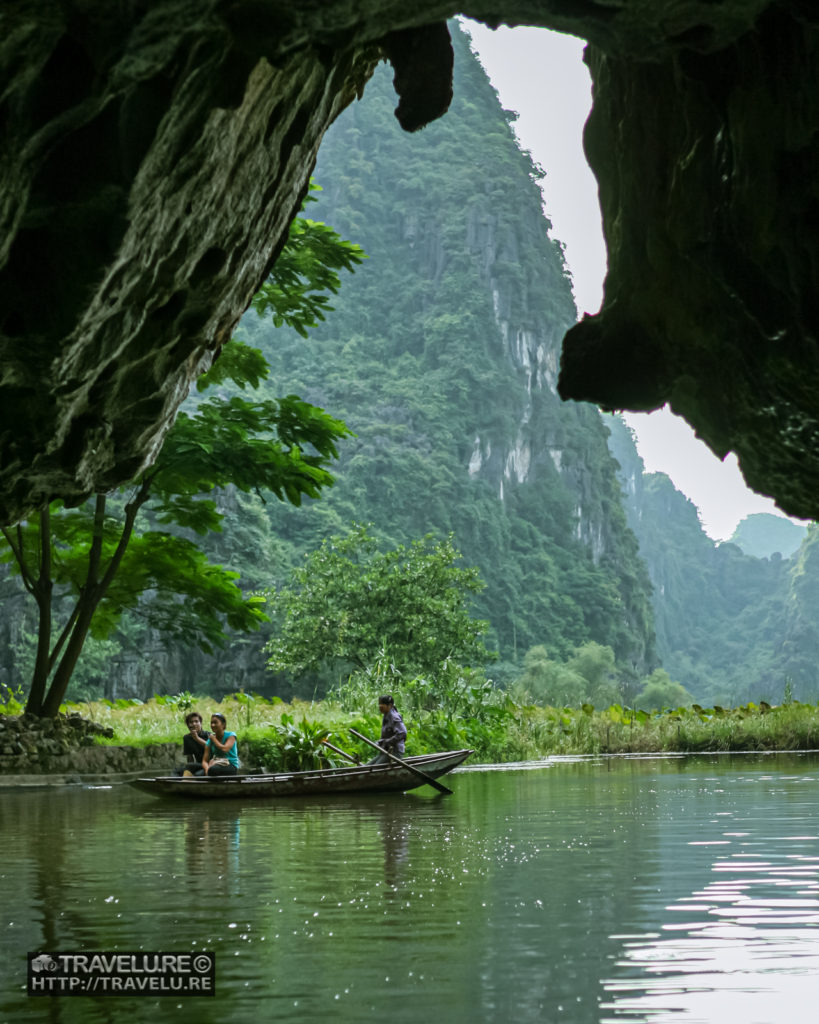 The flooded caves of Tam Coc - Travelure ©