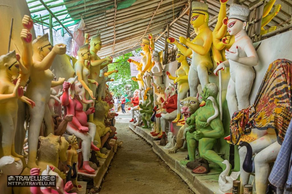 Work-in-progress - Idols being readied for Pujo - Travelure ©