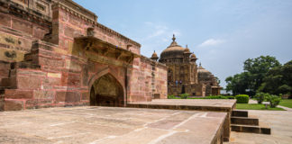 Khusro Bagh Allahabad – A Lesser-Known Chapter of Mughal History Little did I know then that I was visiting a lesser-known chapter from the history of the Mughal Dynasty - Khusro Bagh Allahabad - A Lesser-Known Chapter of Mughal History - Travelure ©